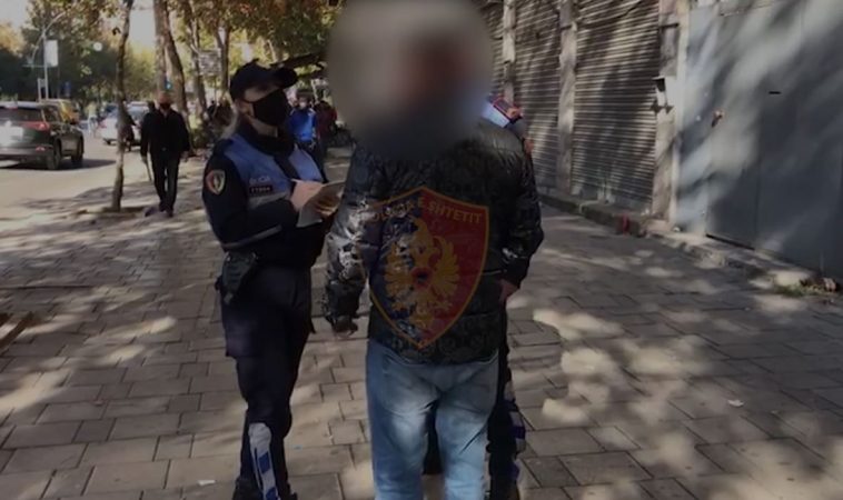 U kapën pa maskë mbrojtëse, policia gjobit 1552 qytetarë