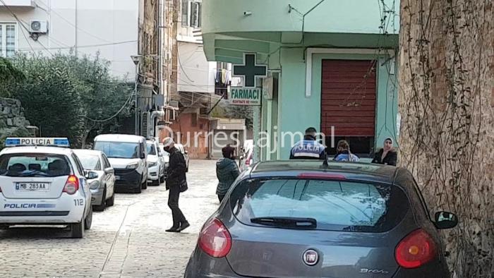 Grabitet farmacia në qendër të Durrësit (FOTO+VIDEO)