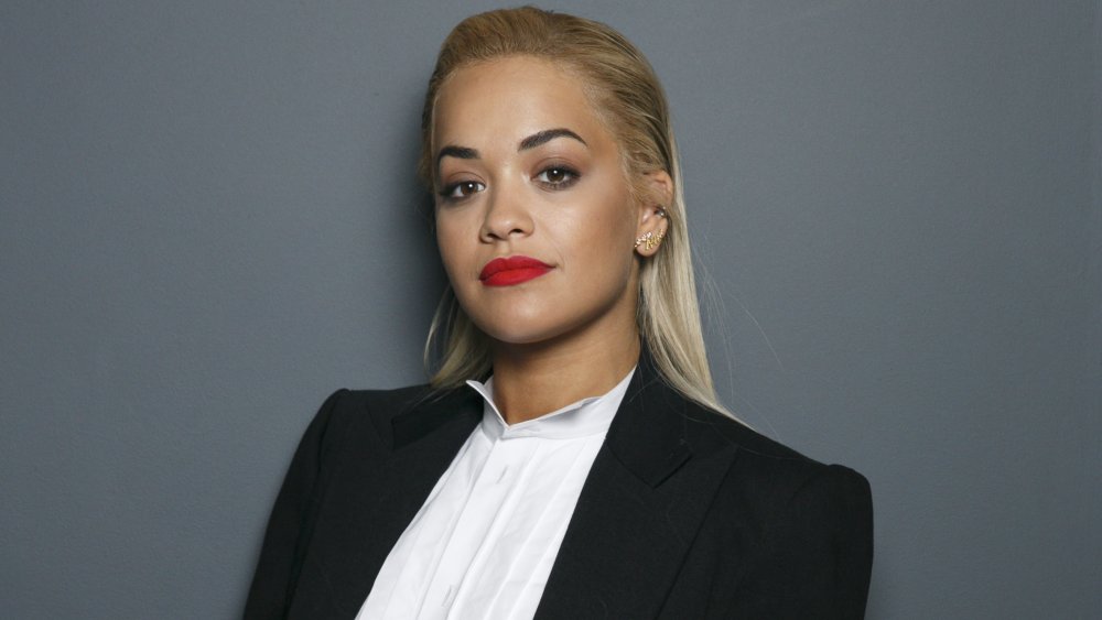 Rita Ora bllokohet në Bullgari, rrezikon të festojë Krishtlindjen e vetme