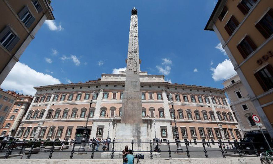 Italia redukton afatin për nënshtetësinë italiane, më mikpritëse me emigrantët