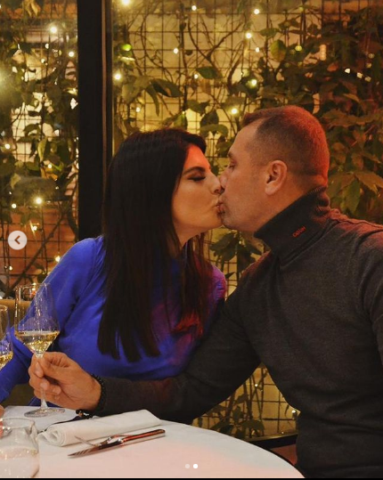 Rudina Dembacaj duke u puthur me Mark Frrokun dhe ironizon: Kujdes mos na merrni m’sysh!