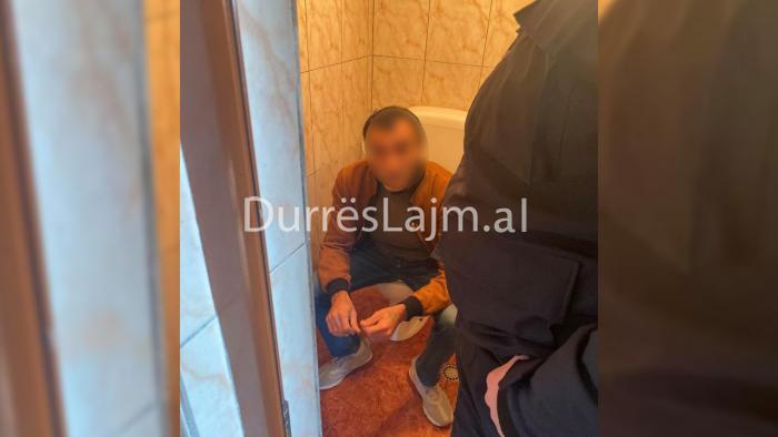 Durrës, vodhi portofolin e një mjekeje, si u ndalua nga qytetarët 41-vjeçari (FOTO & VIDEO)