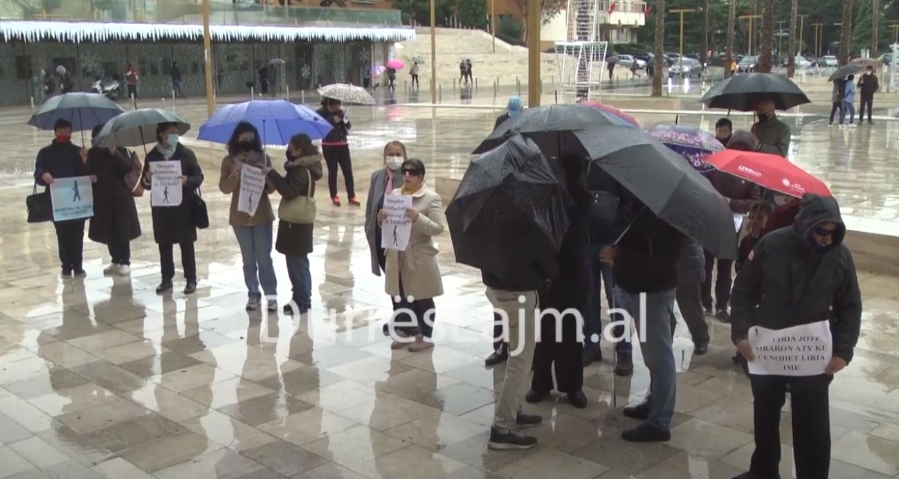 Dita Ndërkombëtare/ Personat me aftësi të kufizuar në Durrës kërkojnë më shumë të drejta (VIDEO)