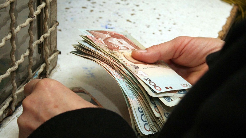 Fillon sot shpërndarja e shpërblimit për pensionistët, këto janë datat kur mund t’i tërhiqni