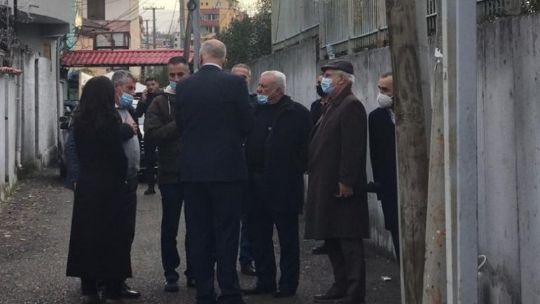Një ditë pas vendimit për t’iu dhënë trajtim financiar, Rama viziton sërish familjen e Klodian Rashës
