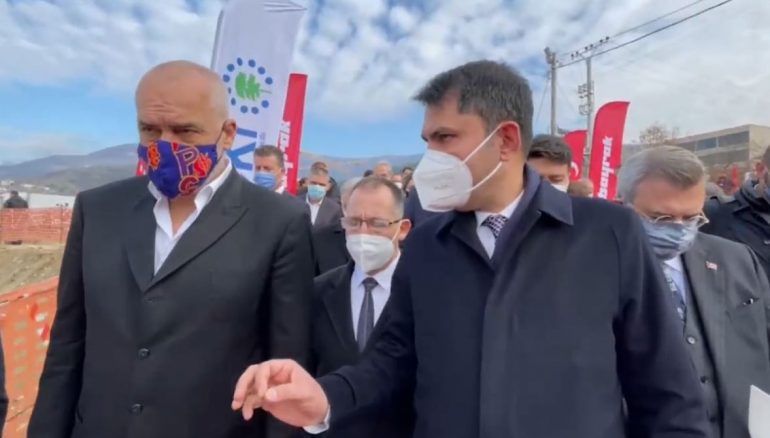 Rindërtimi/ Rama me ministrin turk i kthehet Ahmetajt: Këtë e ke në dorë ti, Allahu ka punë të tjera!