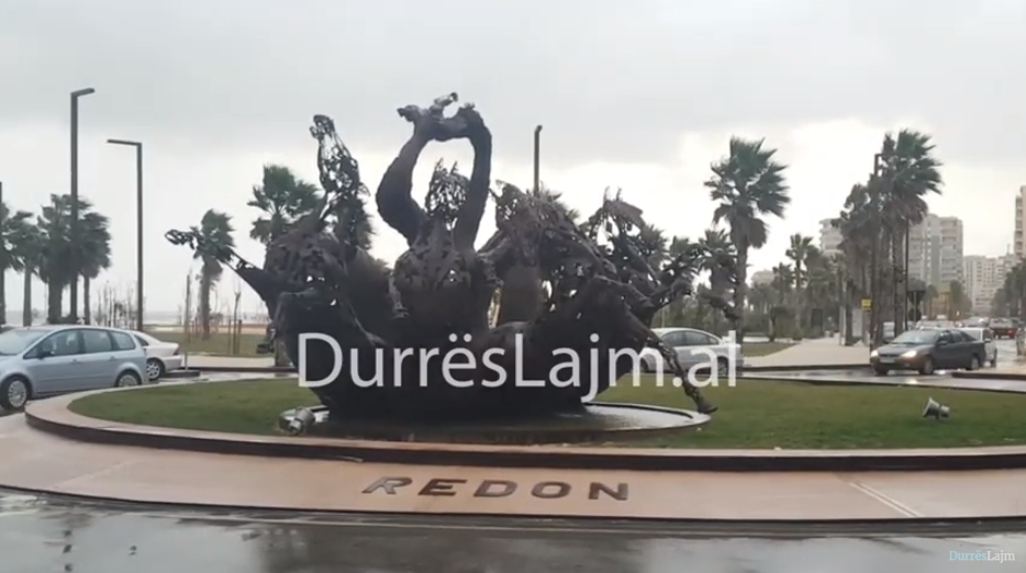 VIDEOLAJM/ Si duket skulptura e Redonit pas dëmtimit nga era e tërbuar