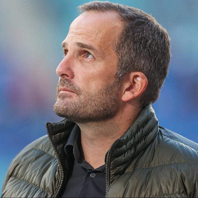 Schalke shkarkon sërish trajnerin, rikthehet një ekspert