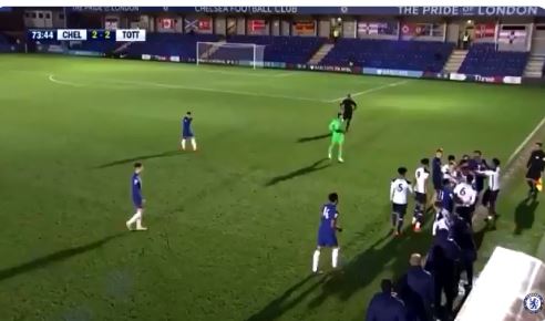 Sherr masiv në derbin e Londrës, futbollisti i njohur i Çelsit kapet me një… 16-vjeçar