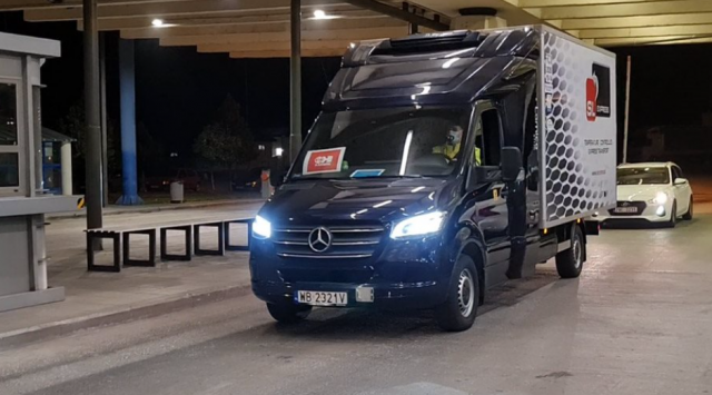 Mbërrijnë vaksinat e para kundër koronavirusit në Greqi (VIDEO)