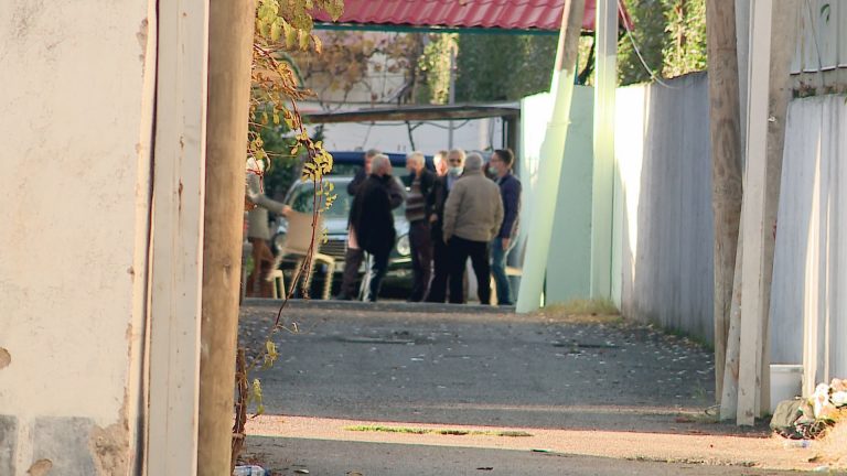 “U largua në mënyrë të dyshimtë”, rrëfehet polici që vrau të riun: M’u duk sikur më kërcënoi me armë e ndaj veprova