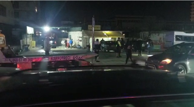 Policia për plagosjen në Vlorë: 46-vjeçari gjatë konfliktit u dëmtua me send të fortë në kokë