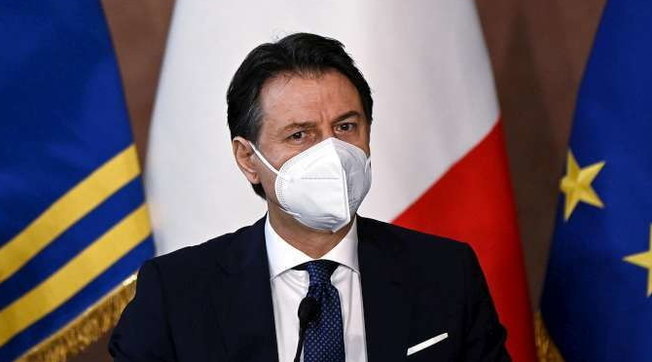 Kryeministri Conte paralajmëron kompanitë Pfizer dhe AstraZeneca