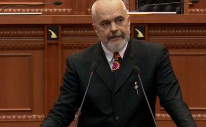 Bëri ujë fiziologjik dhe jo vaksinë? Rama: Kur të bëj dozën e dytë do t’ju tregoj