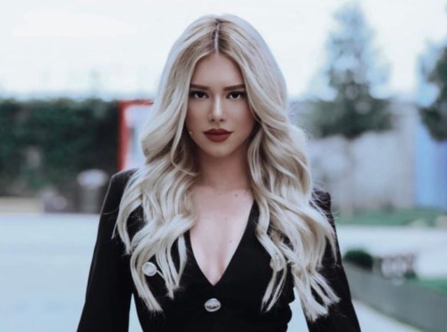 “Kam qarë me kokërr të lotit”, Fjoralba Ponari rrëfen historinë e ngacmimit seksual