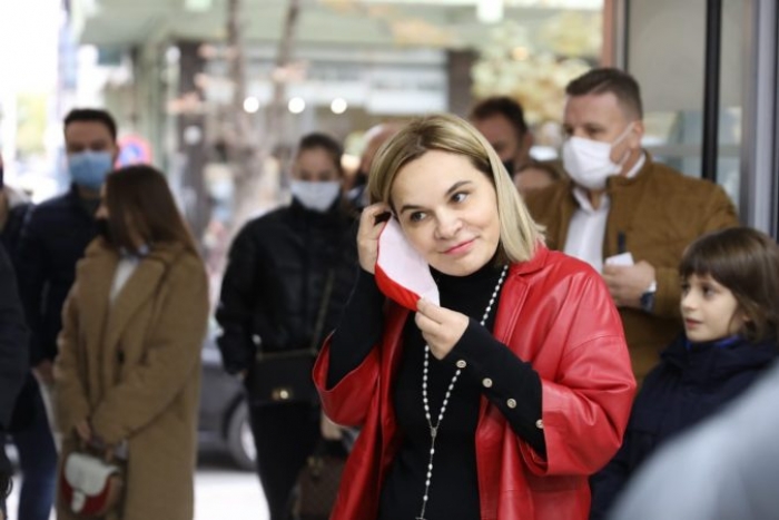 Kryemadhi publikon listën me 13 emra kandidatësh për deputetë, mes tyre edhe ish-deputetja e Durrësit