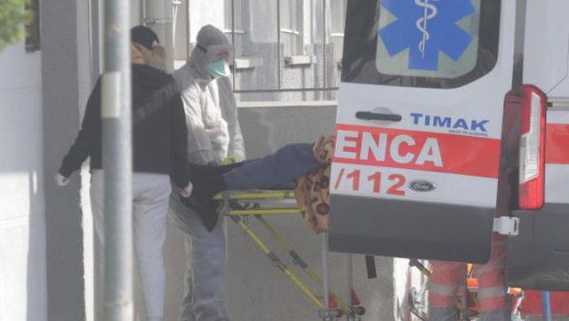 660 raste të reja dhe 5 viktima, regjistrohet një ulje e lehtë e numrit të të prekurve në Durrës e Shijak