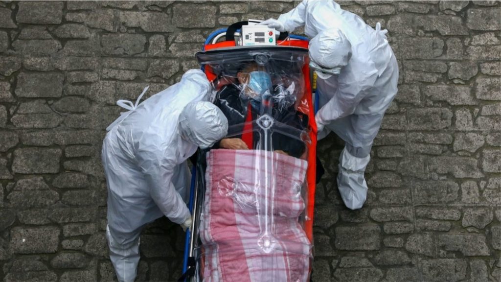 Covid-19 shkakton më shumë se 2 milionë viktima në të gjithë botën