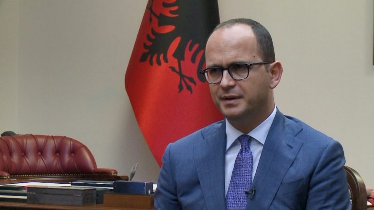 “Le të jemi seriozë”, Ditmir Bushati rrëfen për herë të parë negociatat për kufirin detar: Greqia, presion të padrejtë ndaj Shqipërisë