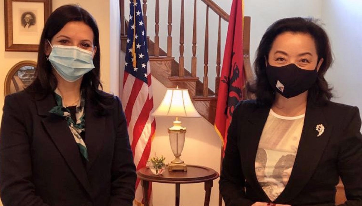 Yuri Kim takohet me ministren Gjonaj: Reforma në Drejtësi po ecën përpara