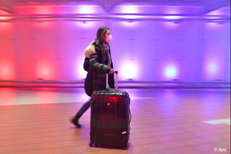 Nga 24 janari, testim i detyruar Covid-19 për të gjithë personat që hyjnë në Gjermani