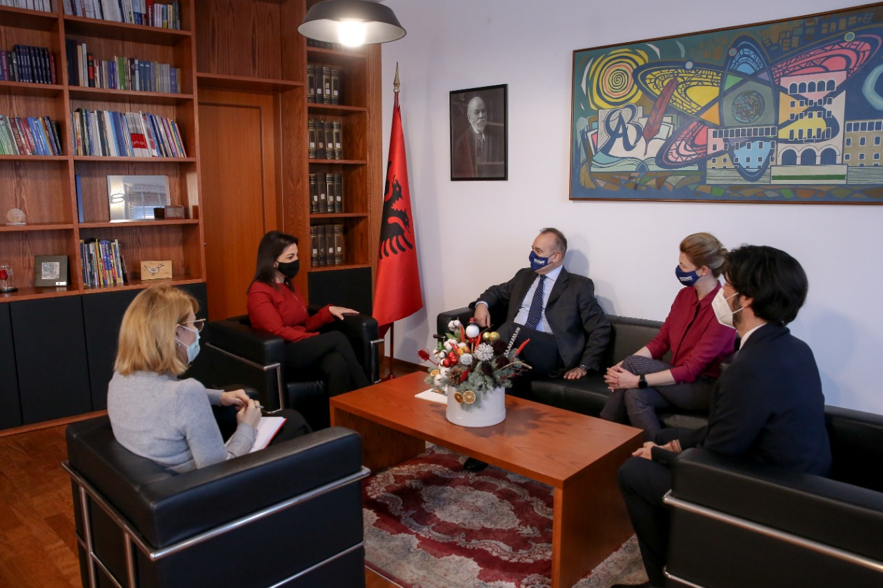Ministrja Kushi takon Ambasadorin e OSBE në Tiranë: Çojmë përpara projekte me interes të ndërsjellë