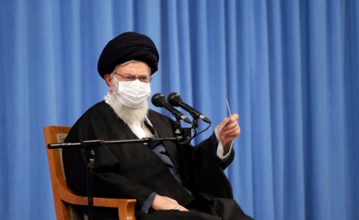 Lideri Suprem i Iranit kërcënon Trumpin: Hakmarrja është e pashmangshme