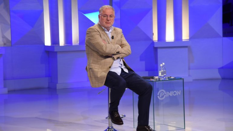 Baton Haxhiu: Në Shqipëri nuk ka njerëz që nuk kanë bukë, mirëqenia është rritur