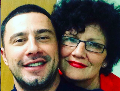 Pas humbjes së nënës, Robert Berisha ndalon emisionin e tij!