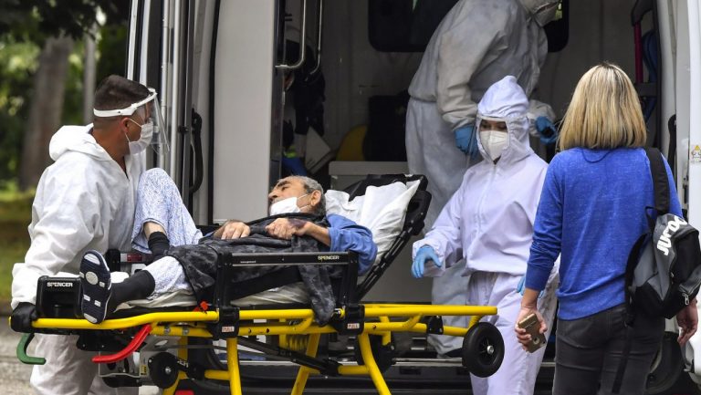 Rriten infektimet e reja me Covid në Maqedoninë e Veriut, shënohen 9 viktima