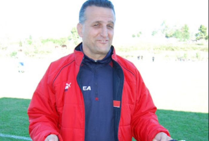 I dënuar për ngacmim seksual të dy të miturve, ekstradohet ish-trajneri i futbollit