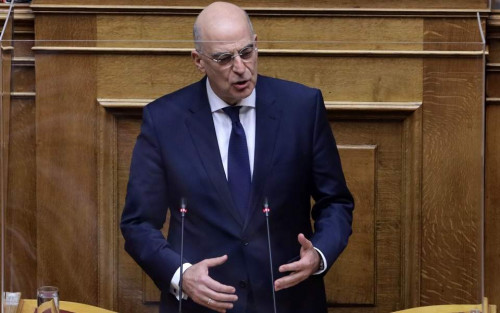 Zgjerimi me 12 milje në Jon/ Parlamenti grek shtyn me një ditë diskutimet