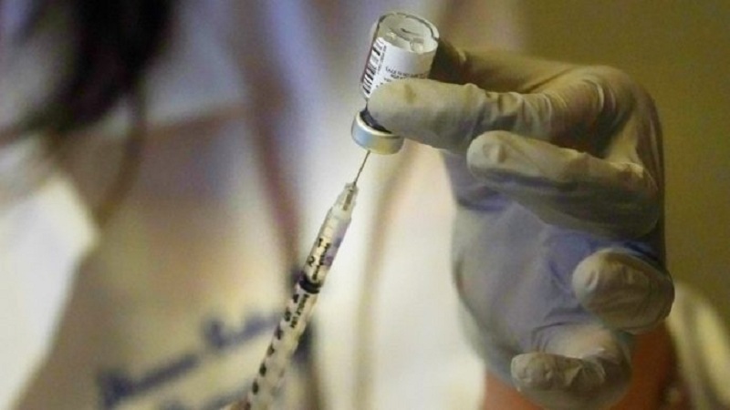 Italia merr nga BE 100 mijë doza më pak të vaksinës Pfizer