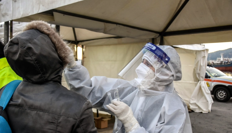 Itali, më shumë se 12 mijë raste të reja dhe 421 viktima