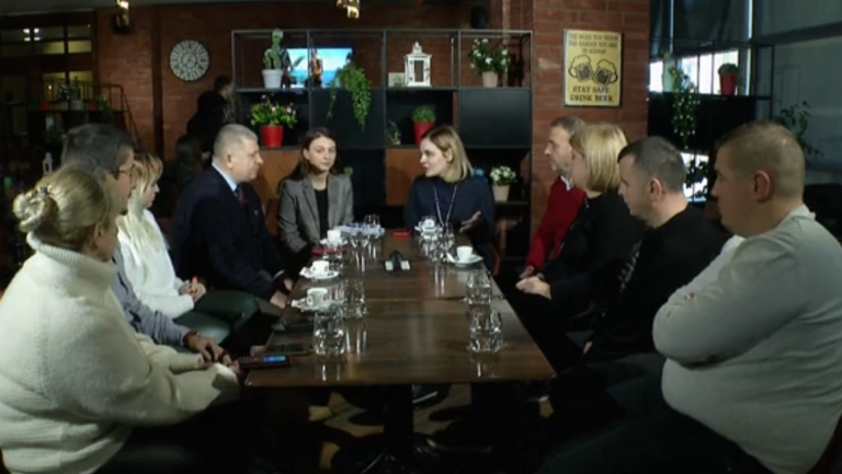 Kryemadhi: 25 prilli do ta thyejë në mes rilindjen socialiste