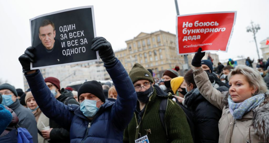 Bashkëshortja e Navalny-t arrestohet gjatë protestave për lirimin e të shoqit