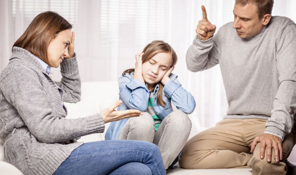 “Është e ndaluar me ligj të përdoret”, pediatrja Lira Gjika: Pse s’duhet t’i thuash kurrë fëmijës “pusho”