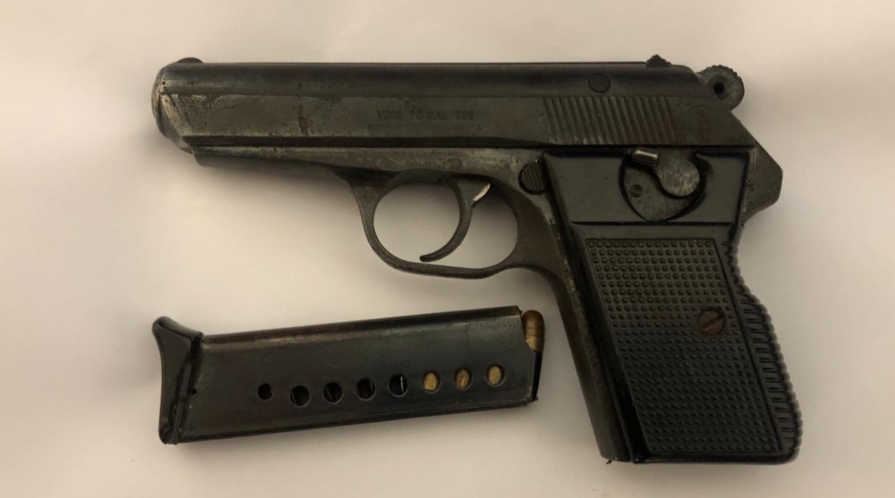 Xhiro me makinë, por me vete mbante armë, pranga 31-vjeçarit