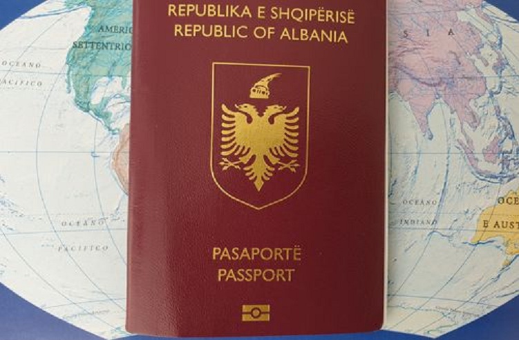 Pasaportat më të fuqishme të botës/ Renditja 2021, ku qëndron Shqipëria
