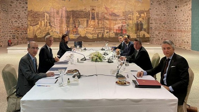 Pas 3 orësh bisedime për çështjen e detit, përfundon takimi Turqi-Greqi