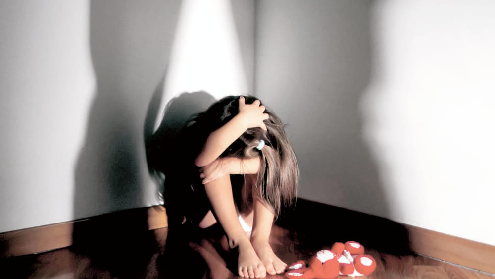 14-vjeçarja shqiptare përdhunohej nga babai, nisin hetimet për 46-vjeçarin në Itali