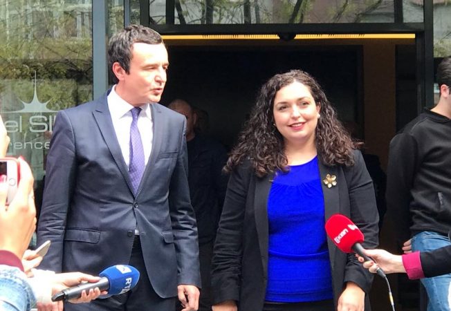 Lëvizja Vetëvendosje publikon listën për zgjedhjet e 14 shkurtit, i pari Albin Kurti, e ndjek Vjosa Osmani