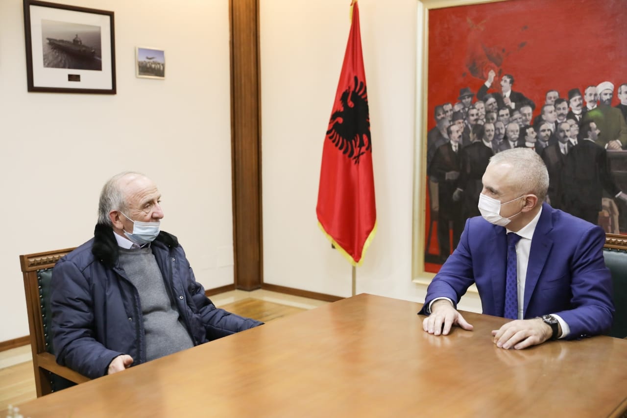 5 mln lekë për kreun e shoqatës “Durrësi autokton”/ Meta: Gjobë arbitrare dhe tërësisht politike