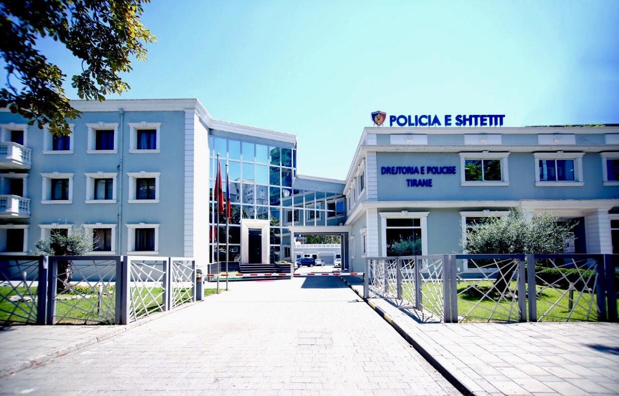 Kokainë e kanabis në një lokal, policia arreston administratorin dhe 4 klientë