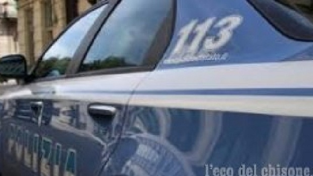 Shndërruan vilën në serë për prodhim droge, prangosen vëllezërit shqiptarë