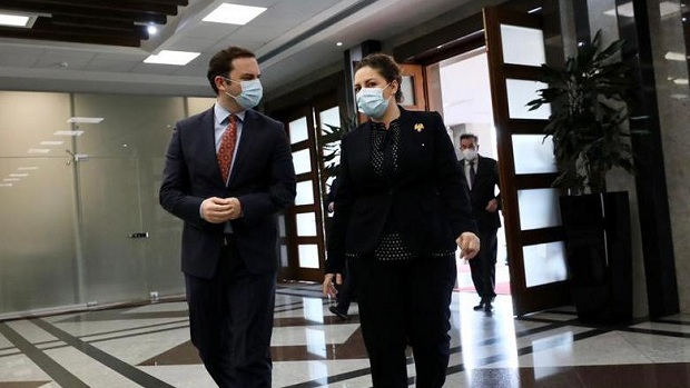 Ministri maqedonas viziton Tiranën: Bashkëpunimi mes dy vendeve duhet të zgjerohet