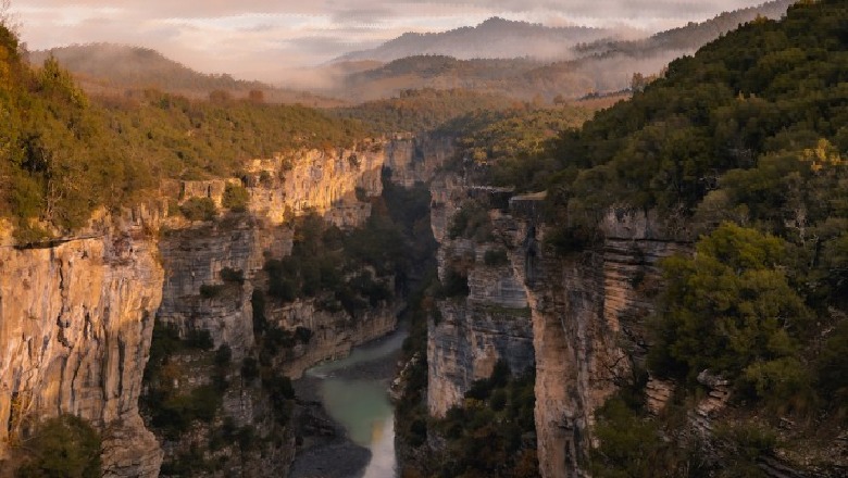 Bukuritë magjike të vendit tonë në sytë e një çifti hungarez