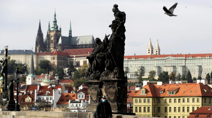 Çekia i jep fund gjendjes së jashtëzakonshme