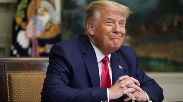 Donald Trump refuzon kërkesën për të dëshmuar në gjyqin e Senatit