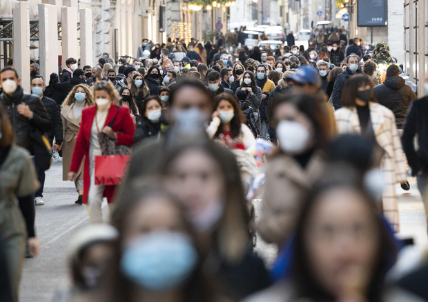 Bien shifrat me koronavirus në Itali, por vendi pushtohet nga varianti “anglez”